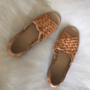 Nisolo Topanga sandals in almond